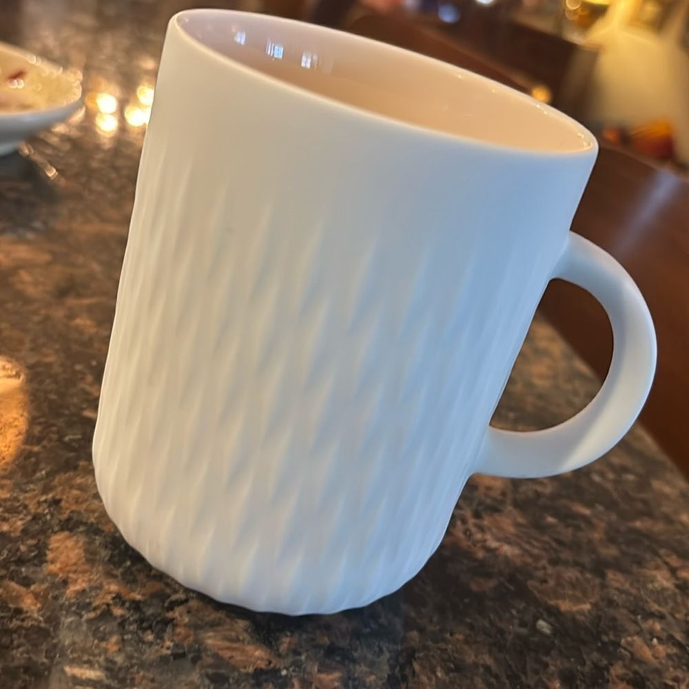 NEW Nespresso Fusalp Festive Porcelain Coffee Mug 13 Oz Limited Edition